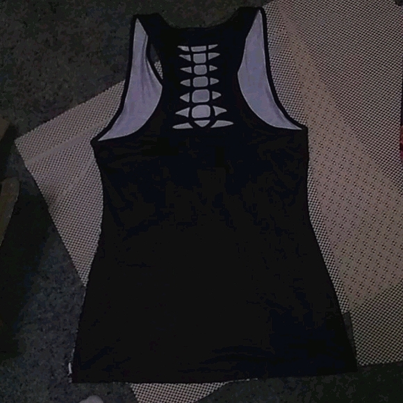 Outfit - Picture 2 of 2